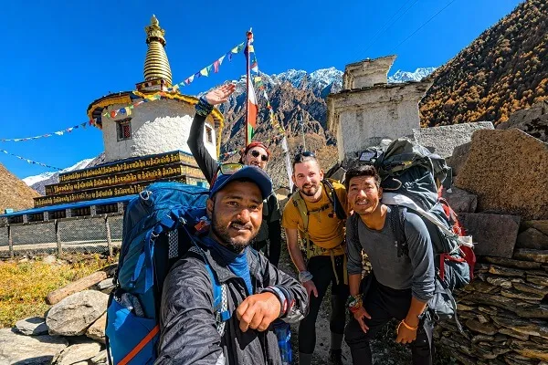 Why Spring is the best time to trek in Nepal