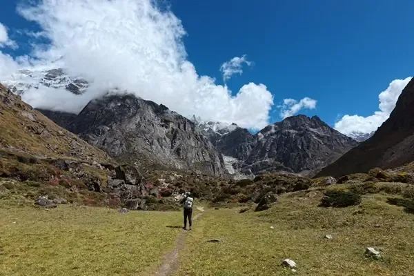 Mera Peak via Panggom vs Direct Zatrwa La