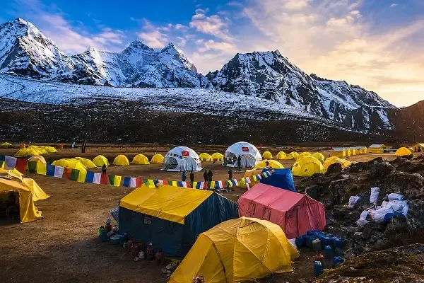 Where Is The Everest Base Camp Located?