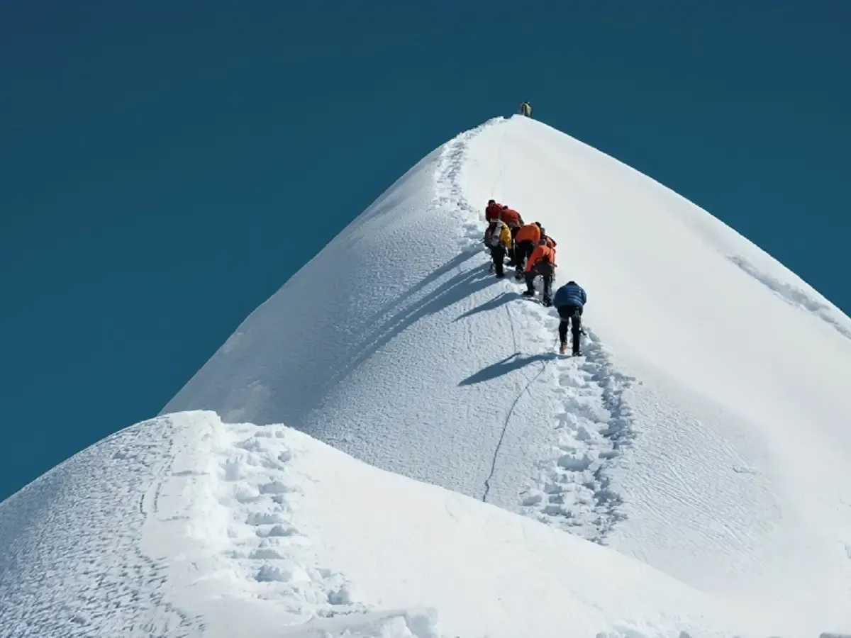 island peak final summit push