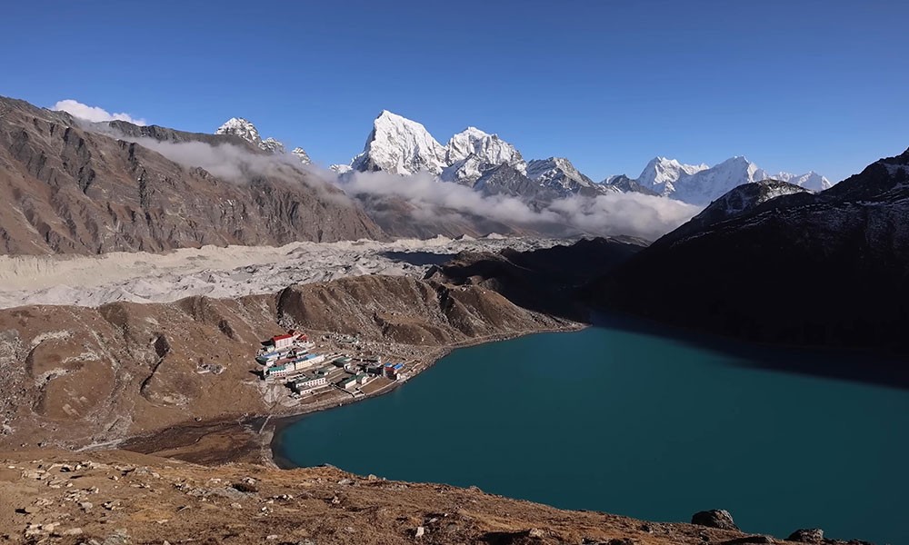Gokyo Lake Trek in Autumn Season (mid-Septemeber to November)