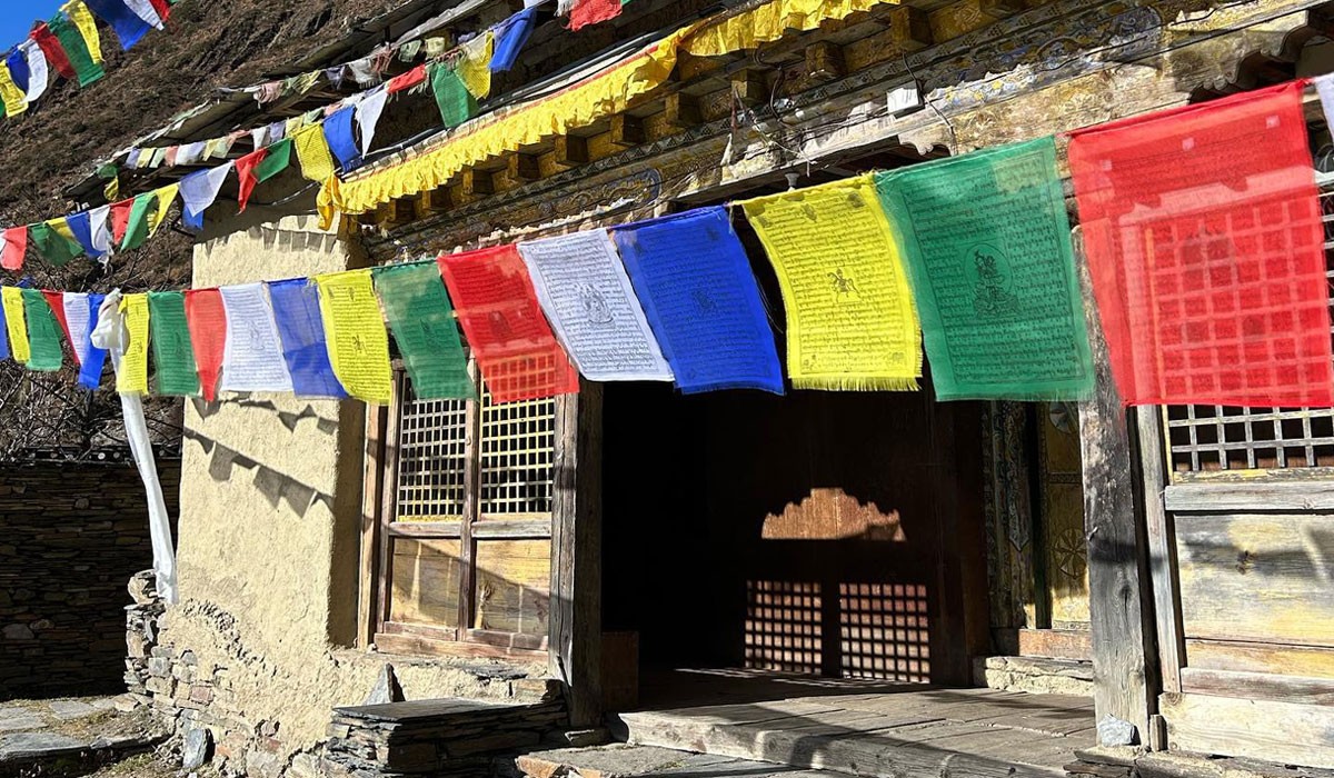 Manaslu Tsum Valley Trek