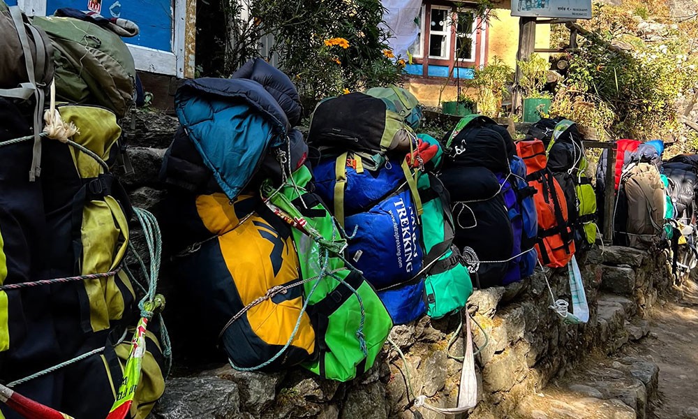 manaslu circuit trek packing
