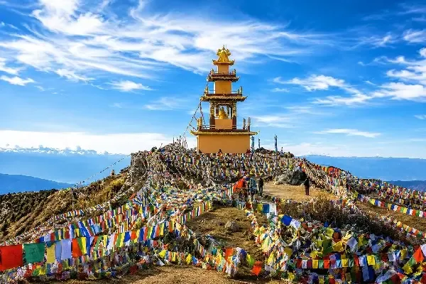 ama yangri trek