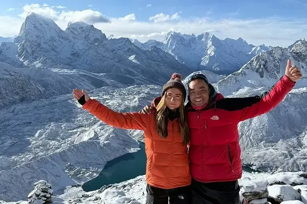 everest base camp trek via gokyo lake