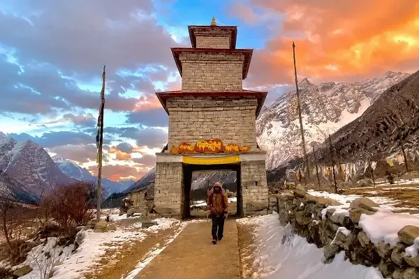 short manaslu circuit trek